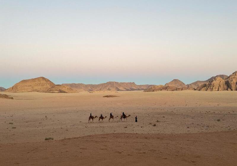 هتل کپسول Hasan Zawaideh Camp