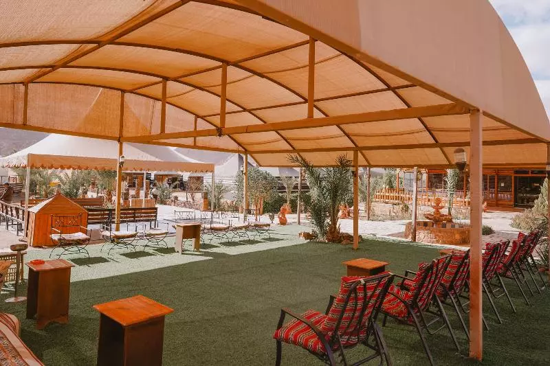 هتل کپسول Hasan Zawaideh Camp
