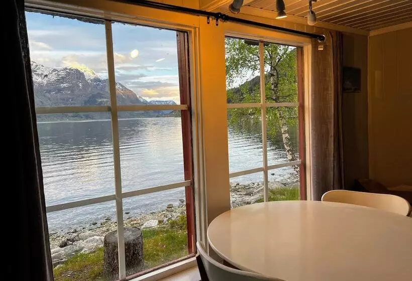 ホテル Dalsøren Camping Og Hytter