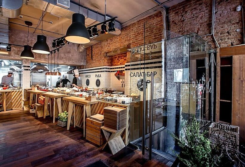 בית מלון כפרי Steps