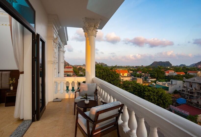 هتل Trang An International