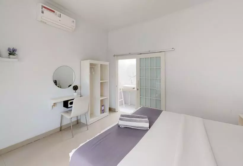 Majatalo Casa Blanca Gili Air