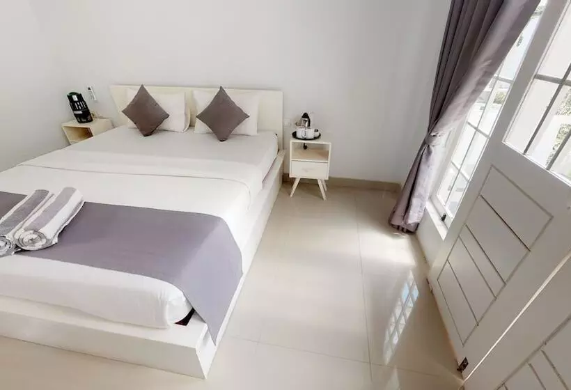 Majatalo Casa Blanca Gili Air