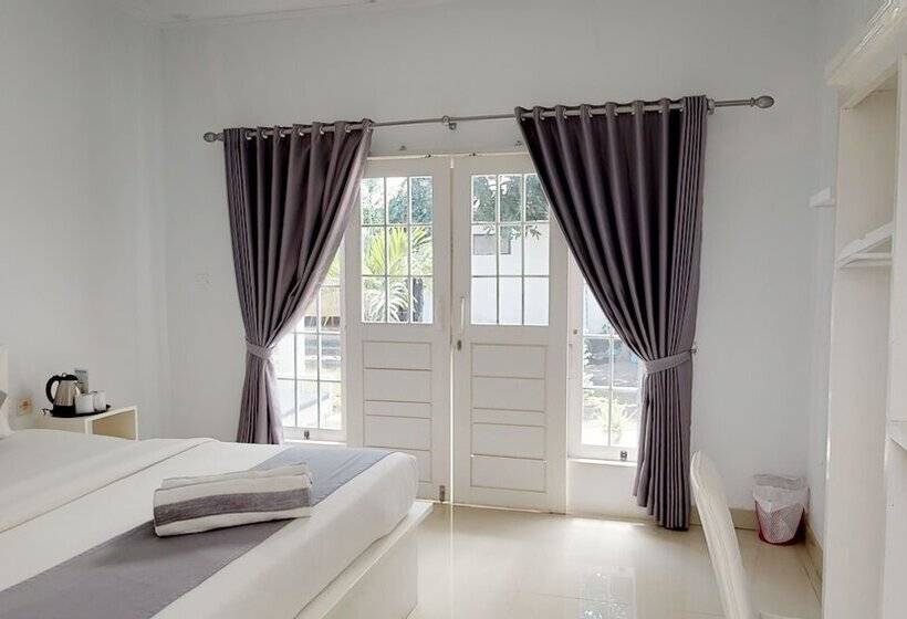 펜션 Casa Blanca Gili Air