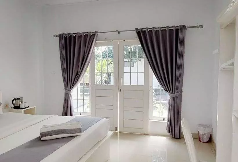 Majatalo Casa Blanca Gili Air