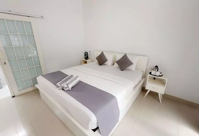 Majatalo Casa Blanca Gili Air