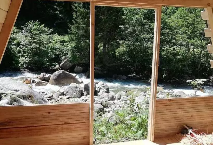 ペンション Lorant Dag Evleri