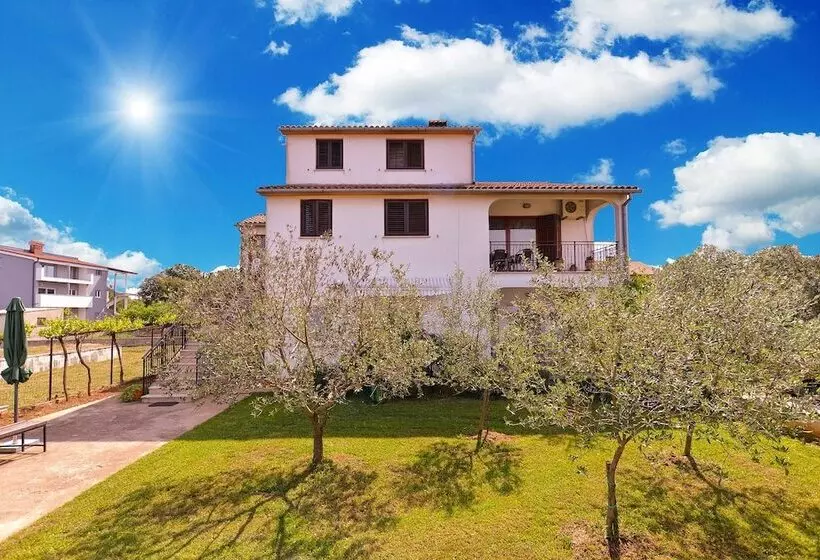 Apartment Klaudija 1629