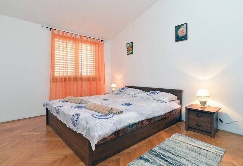 Apartment Klaudija 1629