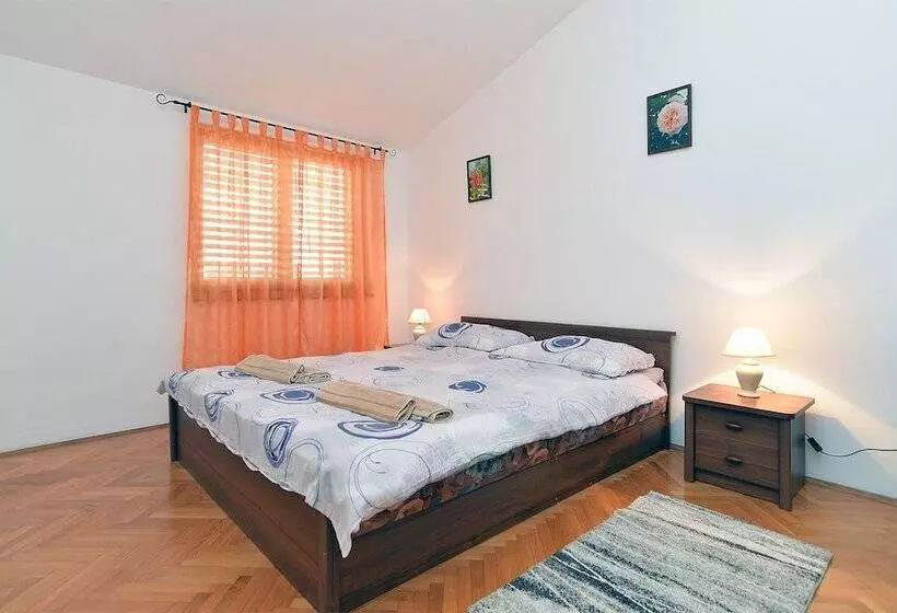 Apartment Klaudija 1629