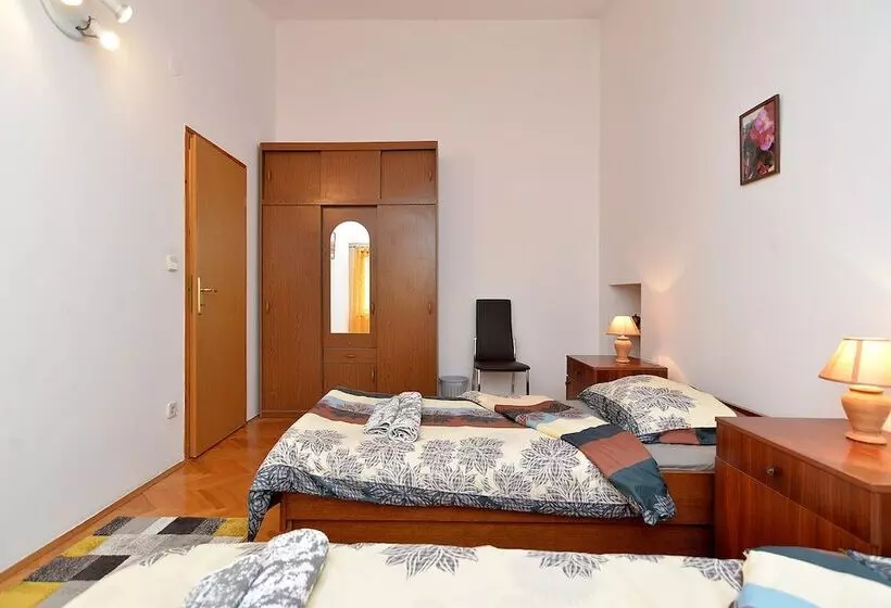 Apartment Klaudija 1629