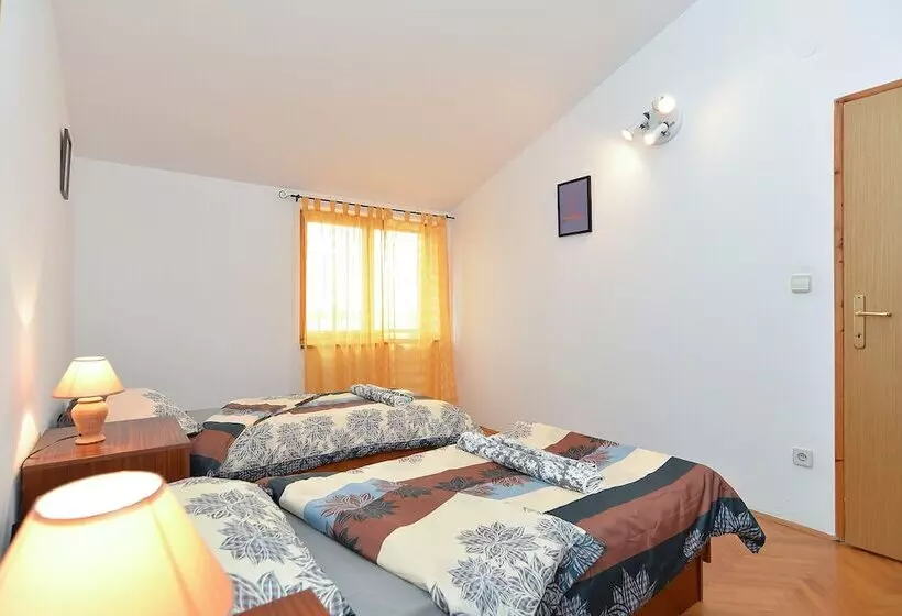 Apartment Klaudija 1629