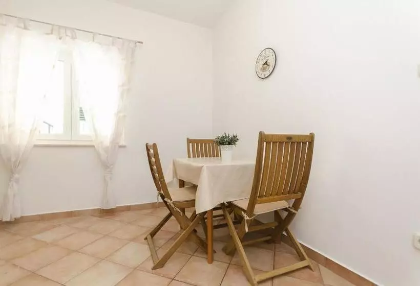 Apartments Karolina
