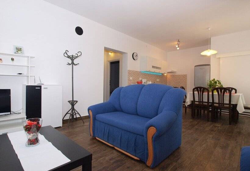 Apartments Suzana 1403