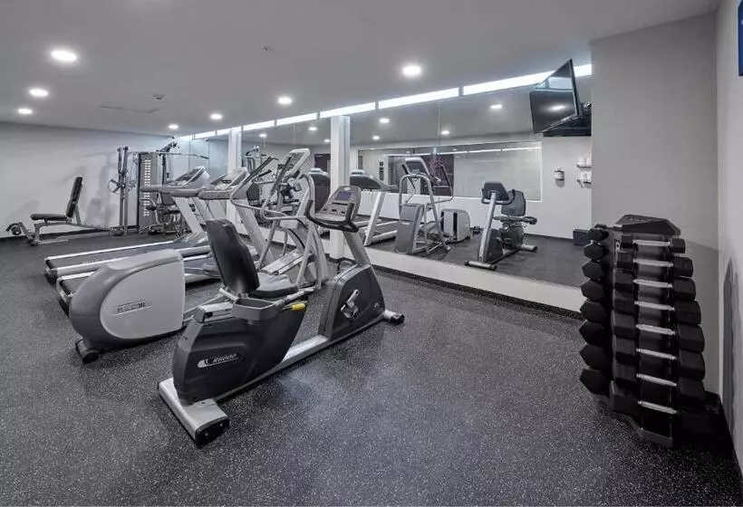 ホテル City Express By Marriott Hermosillo Expo