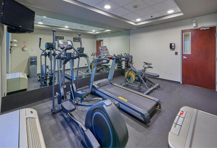 فندق City Express By Marriott Hermosillo Expo