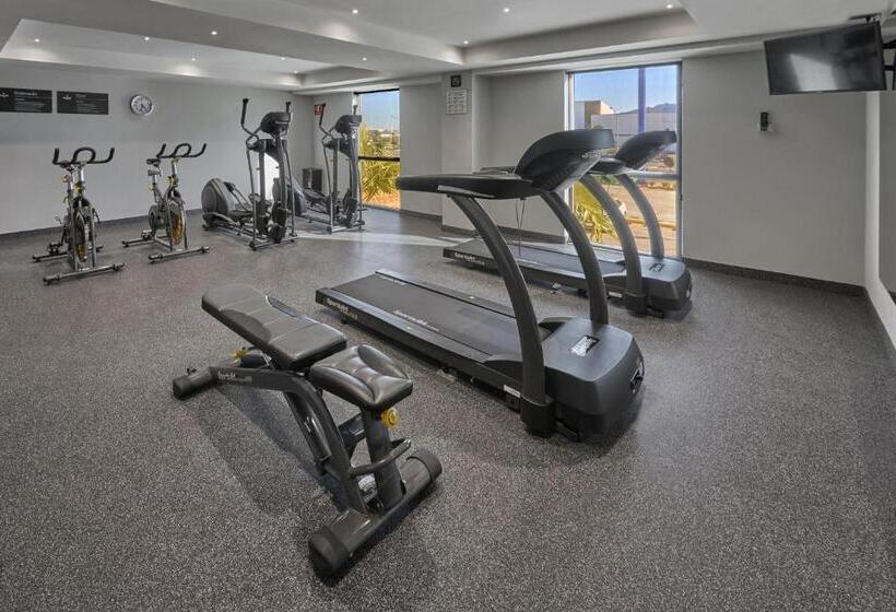 فندق City Express By Marriott Hermosillo Expo