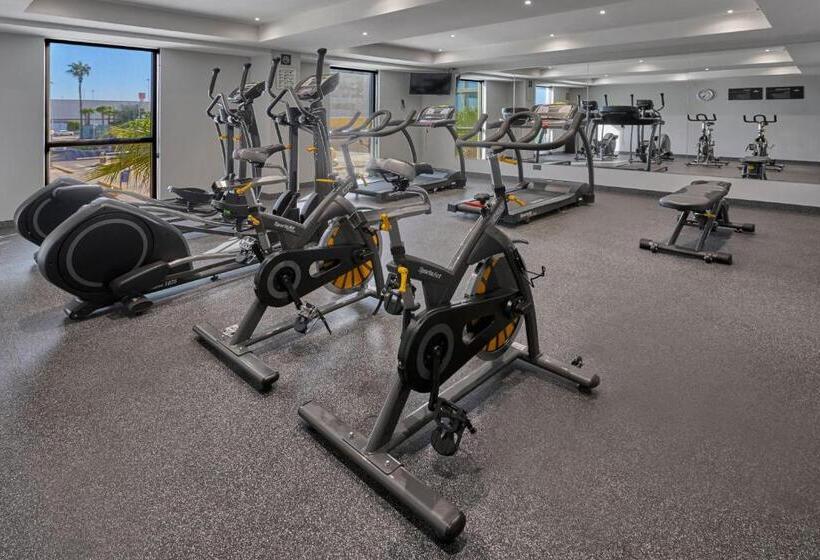 فندق City Express By Marriott Hermosillo Expo