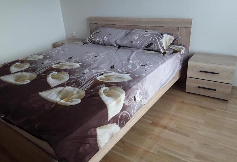 تختخواب و صبحانه Simon S Apartment