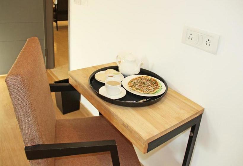 Hotell Oyo 11058 Shelton Suites Manayata