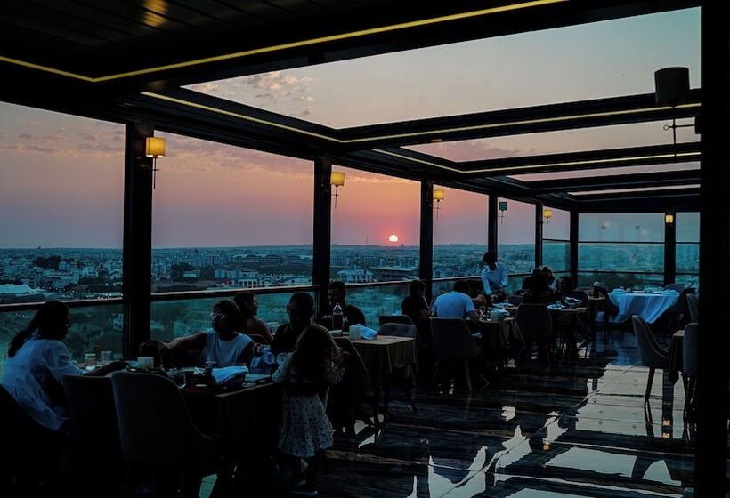 Maril Beach & Spa Hotel