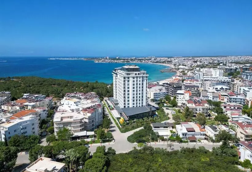 Maril Beach & Spa Hotel