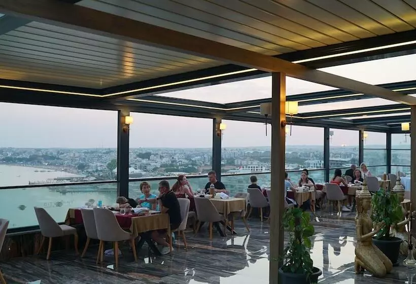 Maril Beach & Spa Hotel