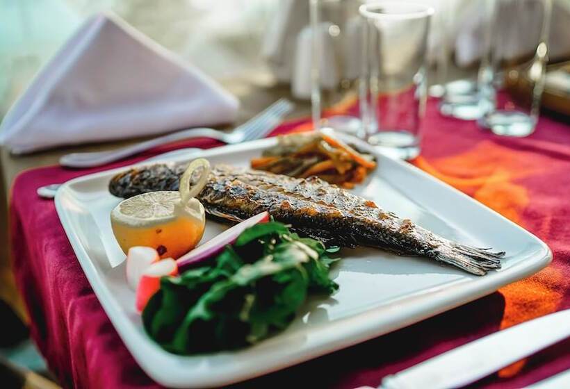 Maril Beach & Spa Hotel