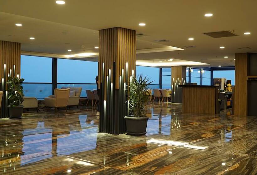 Maril Beach & Spa Hotel