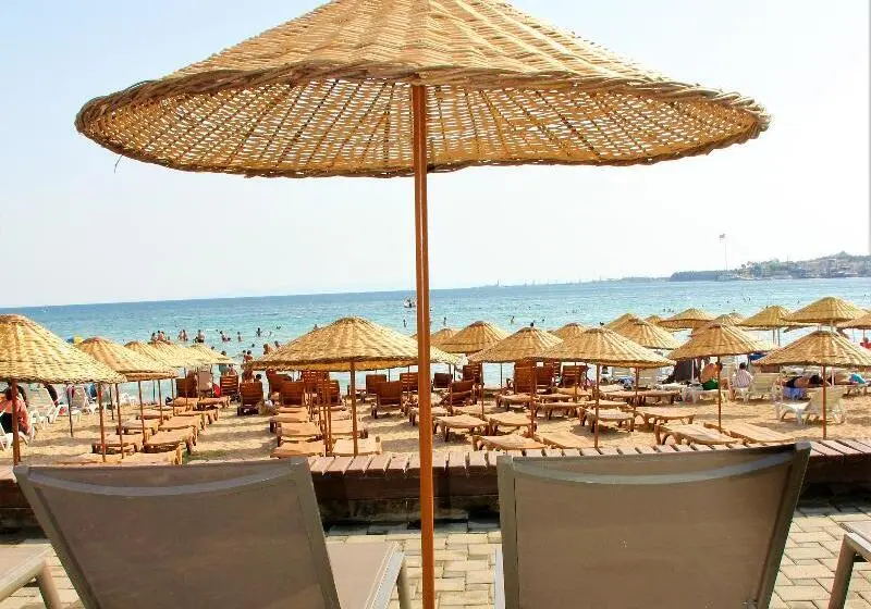 Maril Beach & Spa Hotel