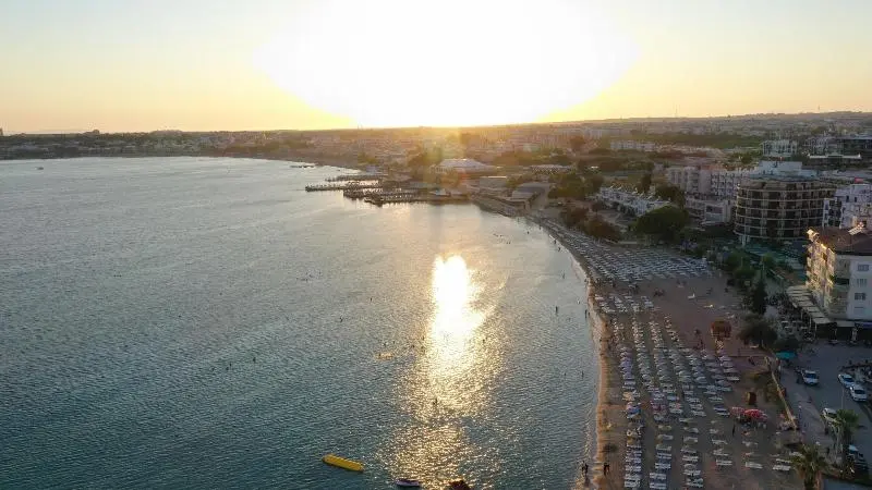 Maril Beach & Spa Hotel