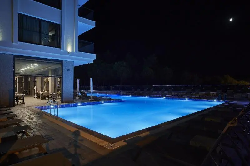Maril Beach & Spa Hotel
