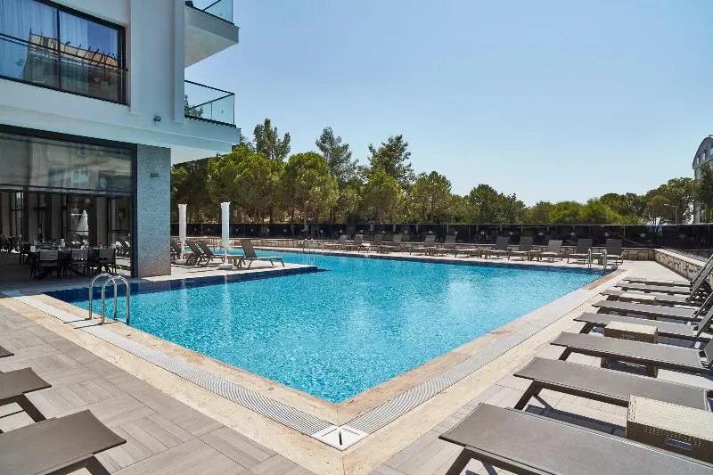 Maril Beach & Spa Hotel