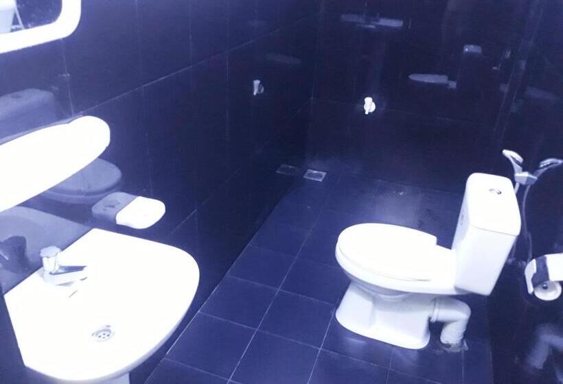 بنسيون Hewage Resort