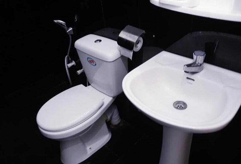 بنسيون Hewage Resort