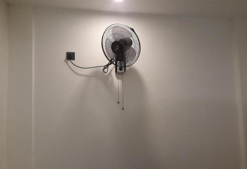 بنسيون Hewage Resort