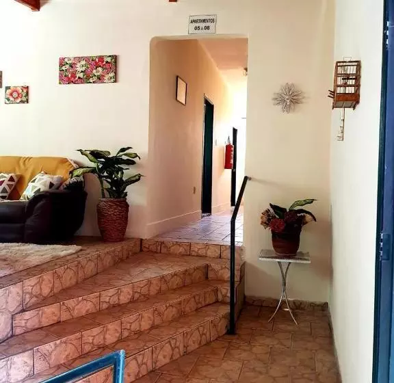 ペンション Pousada Sayonara