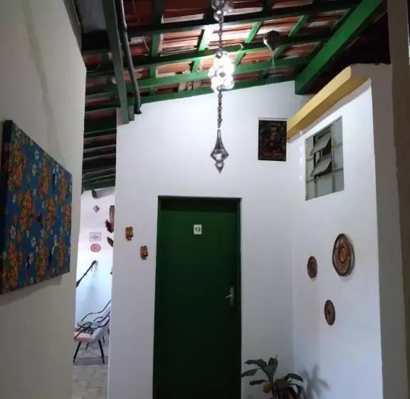 ペンション Pousada Sayonara