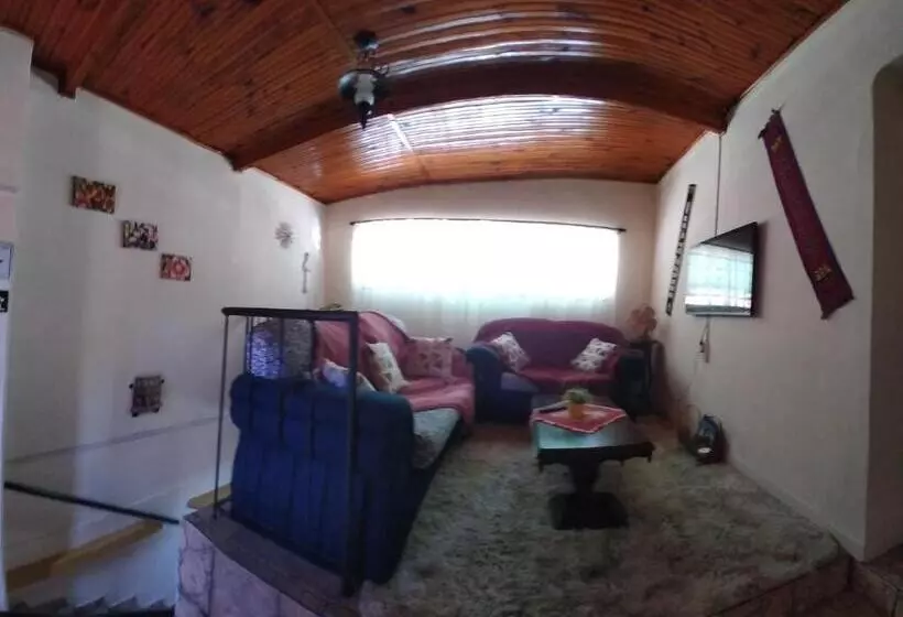 ペンション Pousada Sayonara