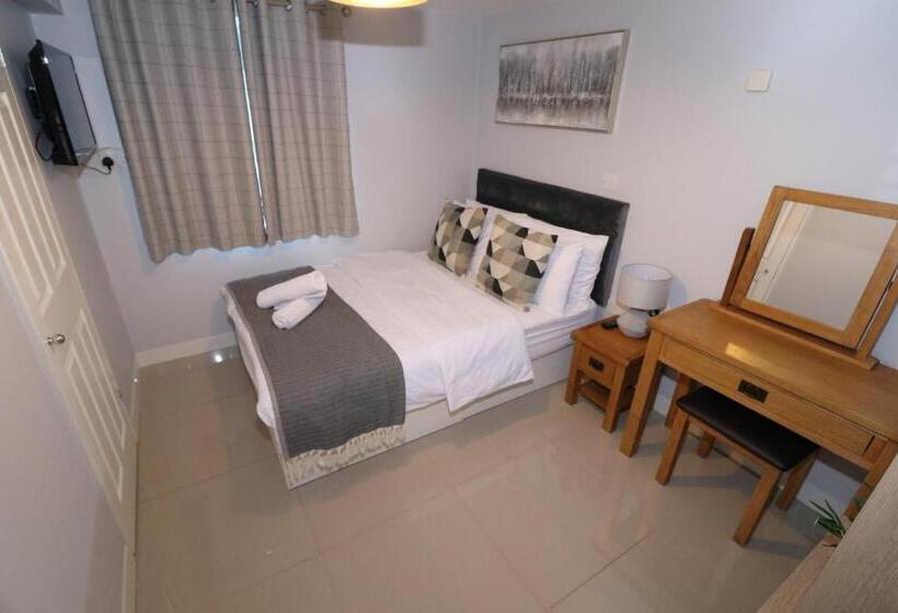 بنسيون The Lavenders