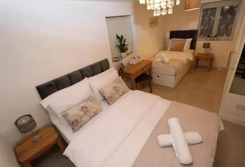 Majatalo The Lavenders