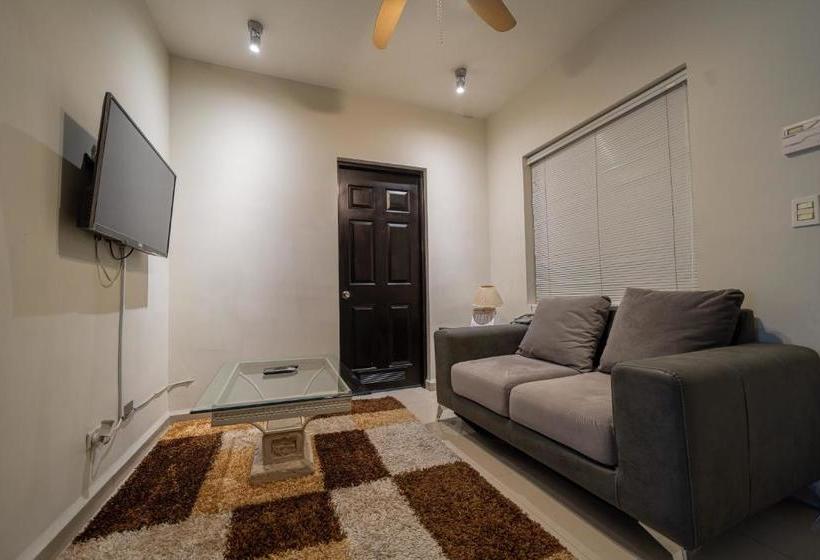 فندق Suites San Agustin By Guru