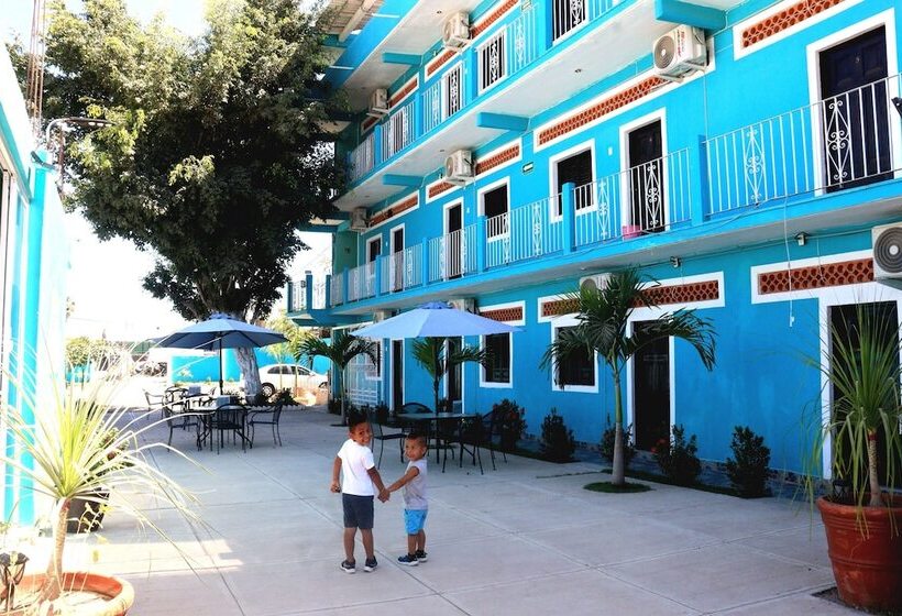 Капсульный Oтель Vista Hermosa