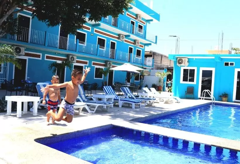 カプセルホテル Vista Hermosa