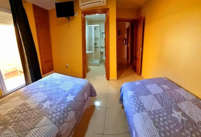 Pensão Hostal La Estacion