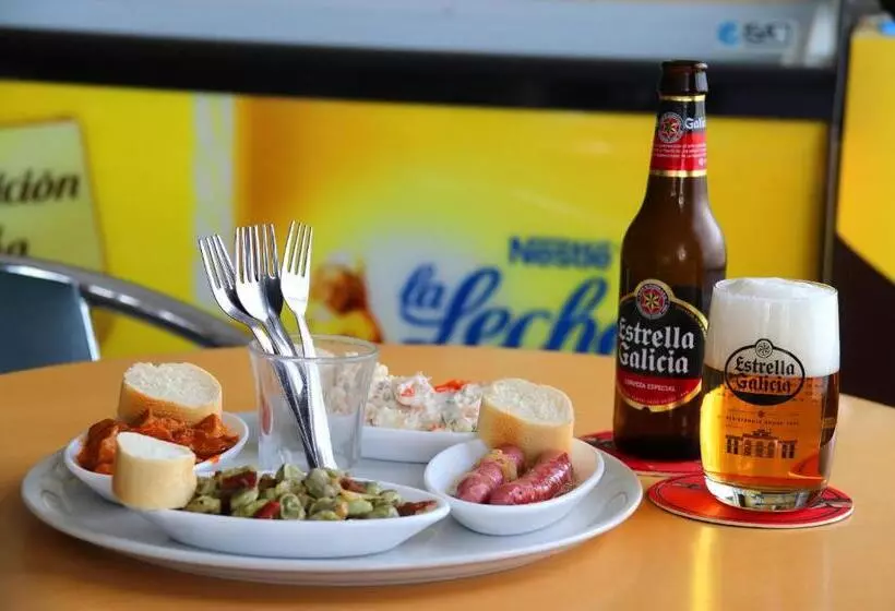 Majatalo Hostal La Estacion