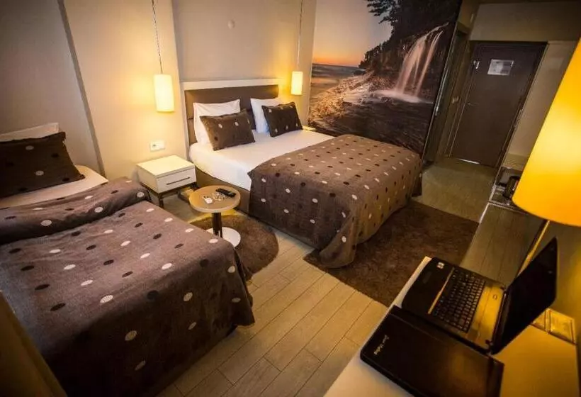 Si̇vas Hotel Nevv