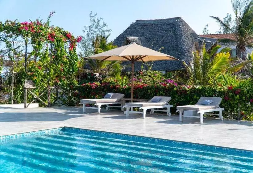 Visiwa Beach Resort