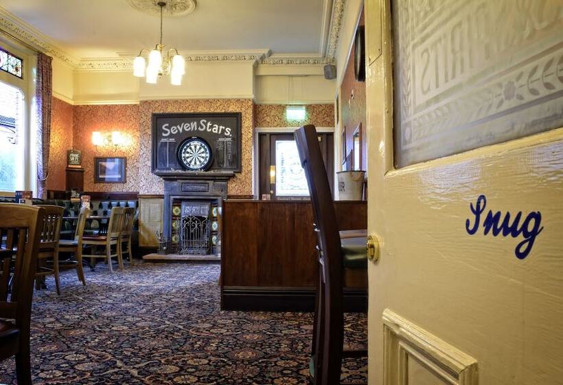 ホテル The Seven Stars