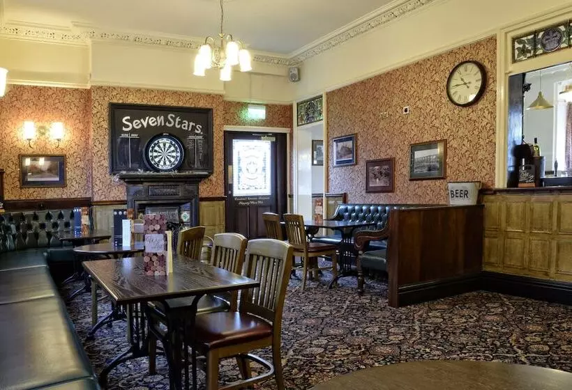 Hotelli The Seven Stars